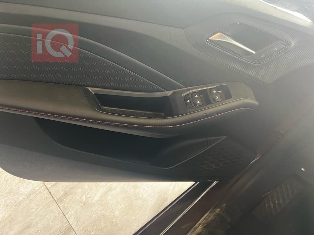 ام جي GT